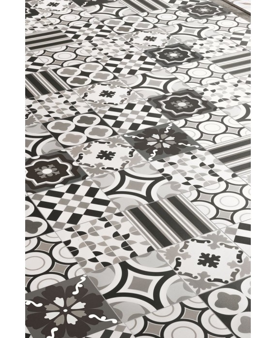 Carrelage patchwork black and white imitation carreau ciment 20x20cm rectifié en crédence, R10