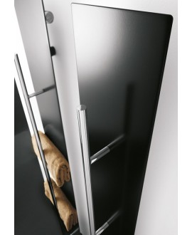 Sèche-serviette radiateur eau chaude design Anteso TSV vertical noir mat avec une barre en métal chromé
