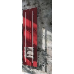 Sèche-serviette radiateur eau chaude design Anteso V rouge mat avec une barre en métal chromé