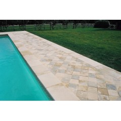 Margelle piscine bord droit pierre du limeyrat grise épaisseur 3cm, longueur libre.