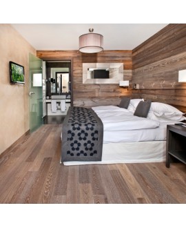 Plancher chêne français parquet massif en chêne scié poivre gris, chambre, grande largeur épaisseur 21mm, largeur 190 mm.