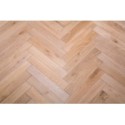 parquet chêne massif français baton rompu , brossé aktiss huilé , premier choix ,ép : 21 mm , largeur 110 mm