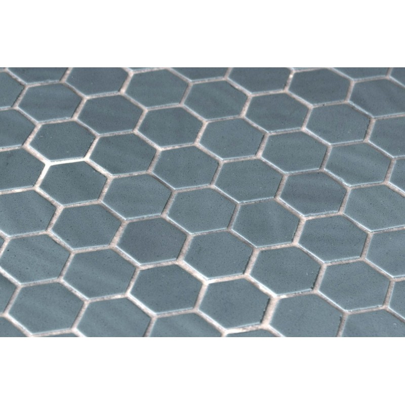 Emaux de verre hexagonal turquoise mat sur plaque de 30.1x29cm sol et mur onxnatureglass turquese