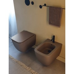 Toilette wc suspendu en céramique émaillée blanc, noir, bleu, vert, rose, gris taupe avec abattant scaxteorema 5126/CL