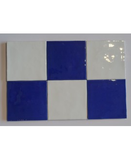 Carrelage effet zellige marocain fait main damier bleu foncé et blanc brillant 10x10cm estix zel