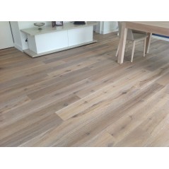 Parquet naturel contrecollé en chêne huilé, rustique grande largeur 190 mm latry smoked naturel