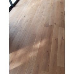 Plancher chêne massif parquet bois huilé aspect bois non traité , largeur 120 mm , vienna L aspect bois brut