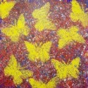 Peinture moderne, tableau contemporain figuratif, acrylique sur toile 100x100cm intitulée: papillons jaunes sur fond rouge.